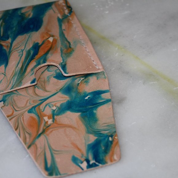 Unique handmade card wallet with full grain leather - Picture 4 of 5